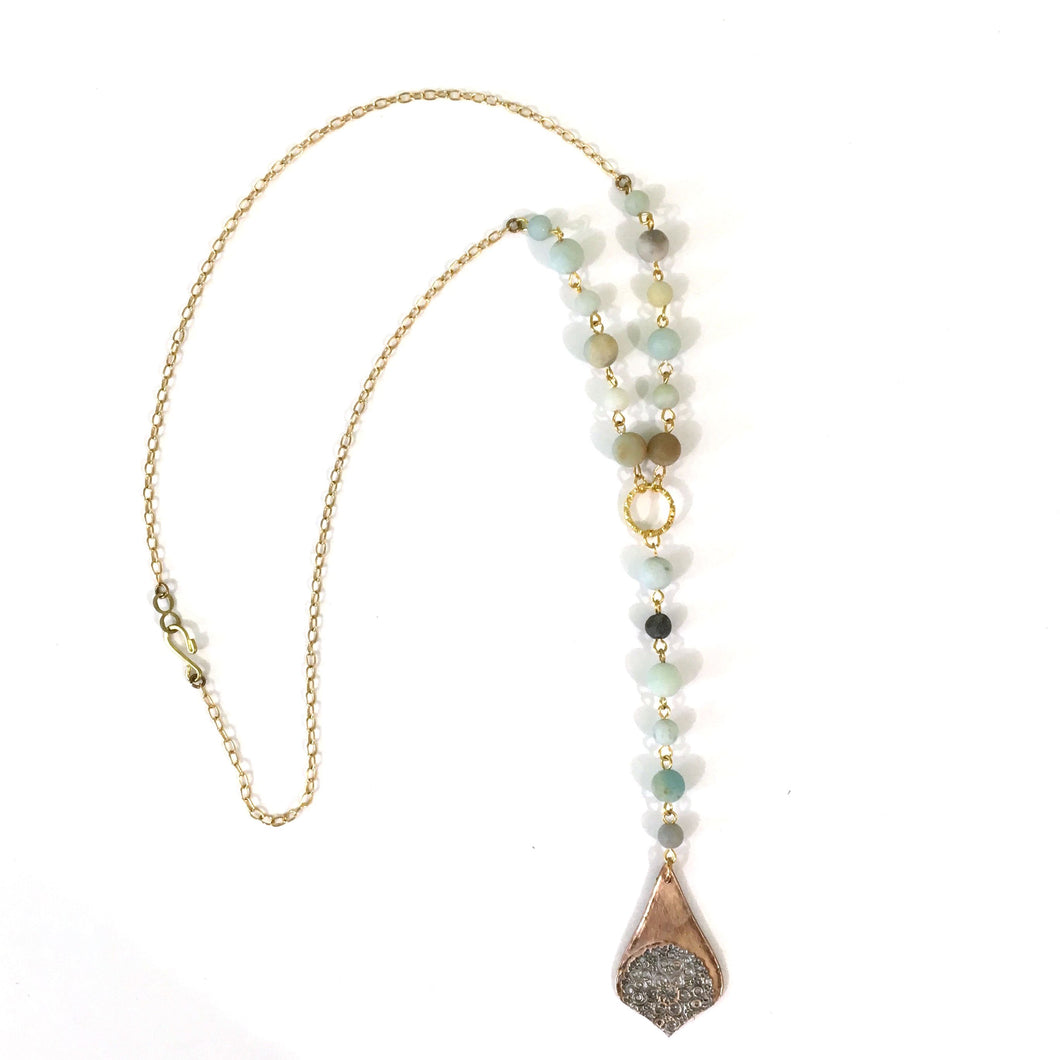 A Simple Lariat Necklace