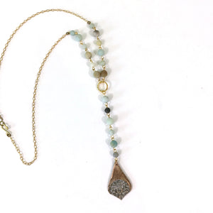 A Simple Lariat Necklace