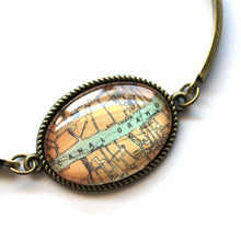 Load image into Gallery viewer, Bookmark - Grand Canal Vintage Map Bracelet