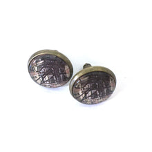 Load image into Gallery viewer, Arc de Triomphe Vintage Map Post Earrings