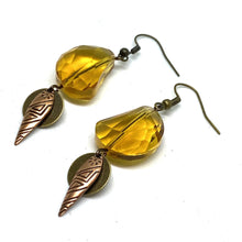 Load image into Gallery viewer, Yellow Kidney Crystal Bead Earrings