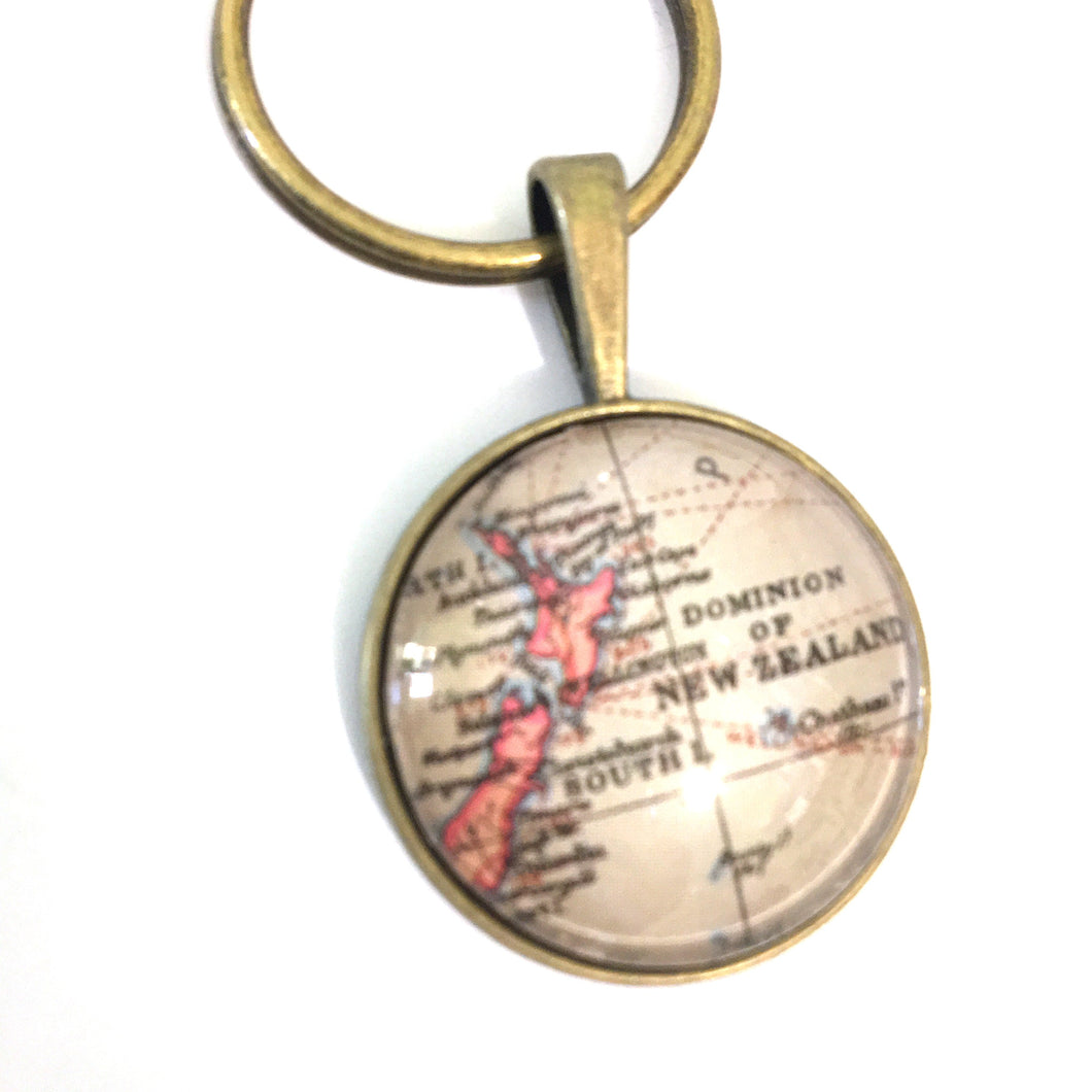 New Zealand Vintage Map Small Pendant